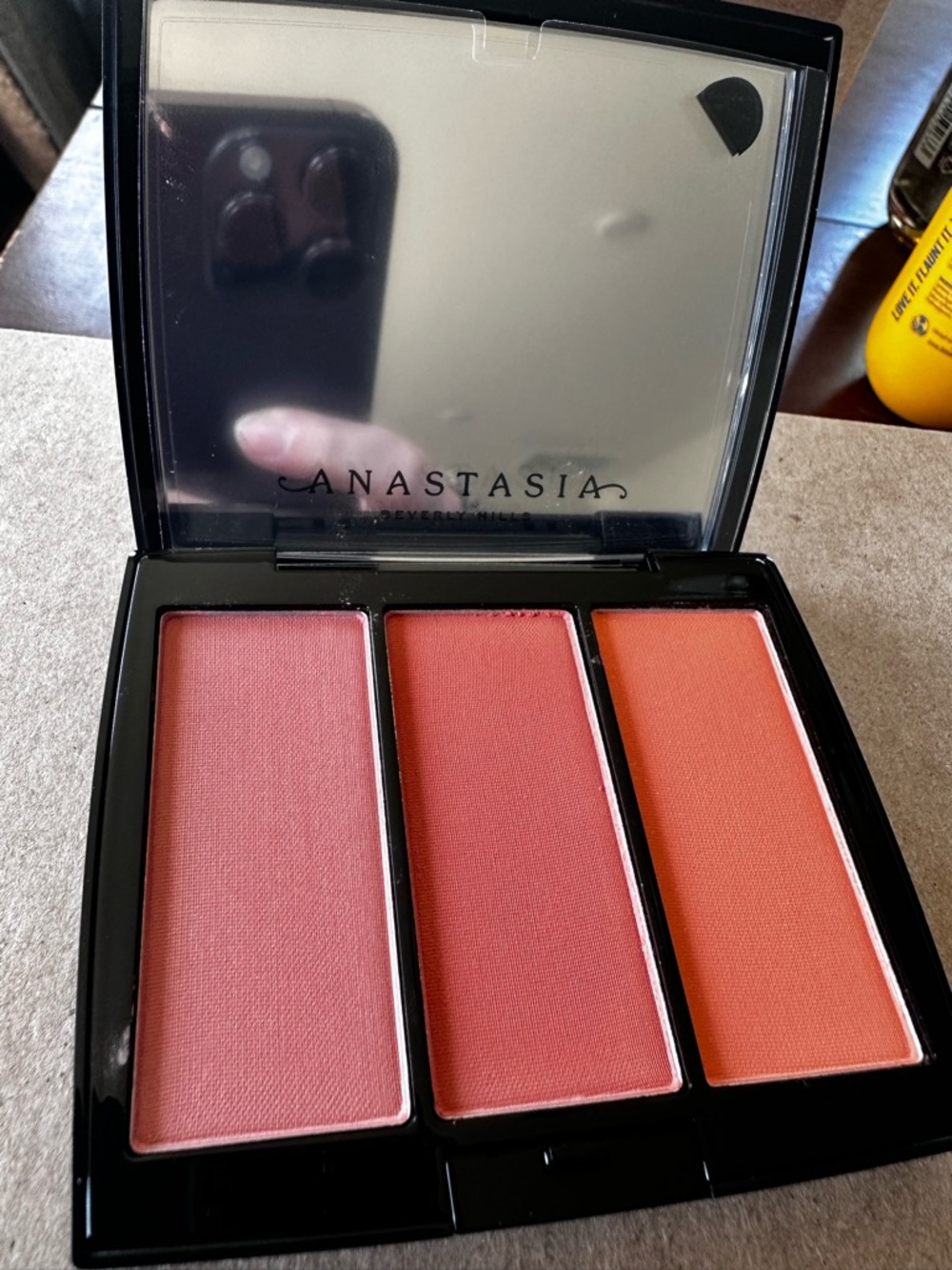 Anastasia Blush Trio Palette — Peachy Love Shades - Picture 5 of 6